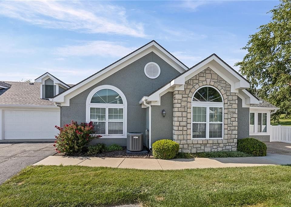 1st image of 7135 Meadowsweet Ln