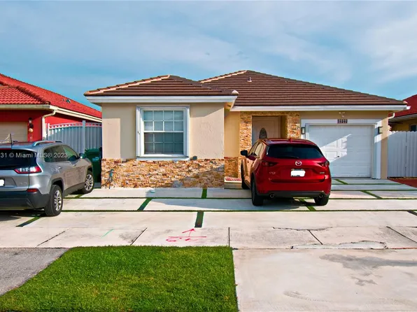 14242 SW 176th Ter, Miami, FL 33177