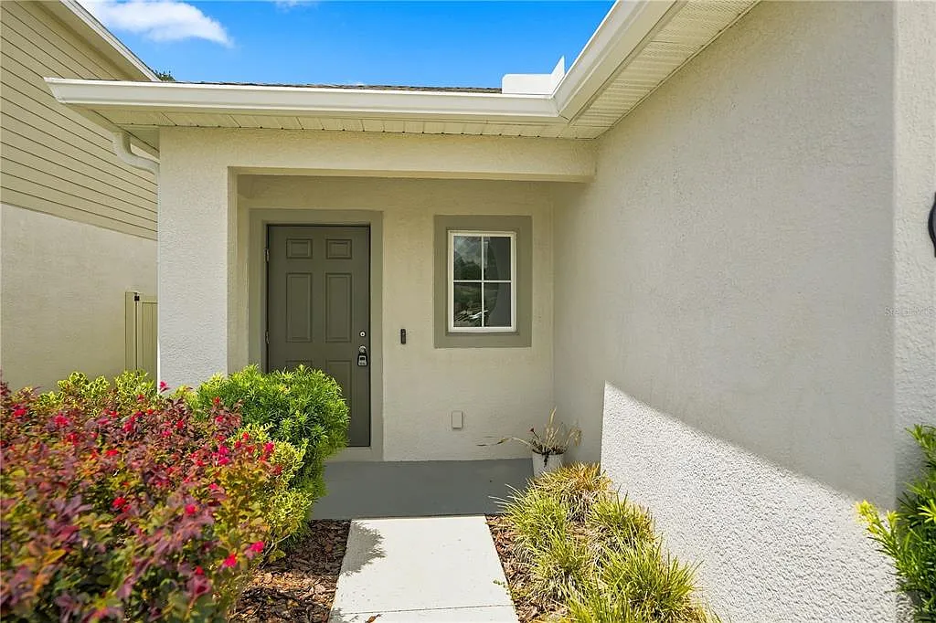 3 bed, 2.0 bath, 1500 sqft, $2,300 — Photo 4