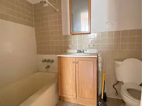 1074 Fulton Street image 7 of 8