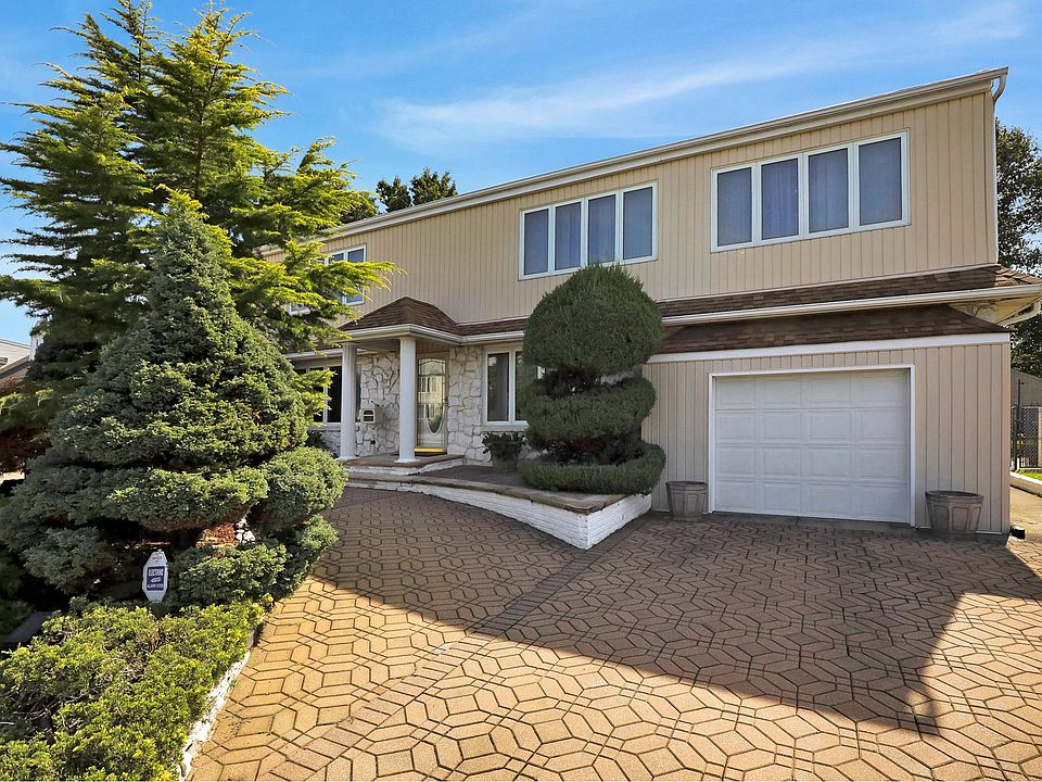 1st image of 581 Jerome Ct