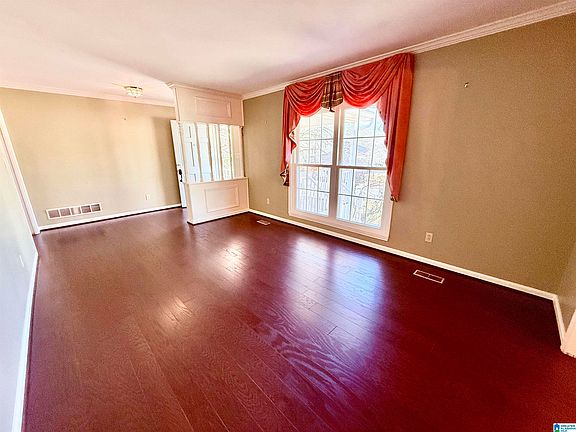 3rd image of 3448 Hurricane Rd