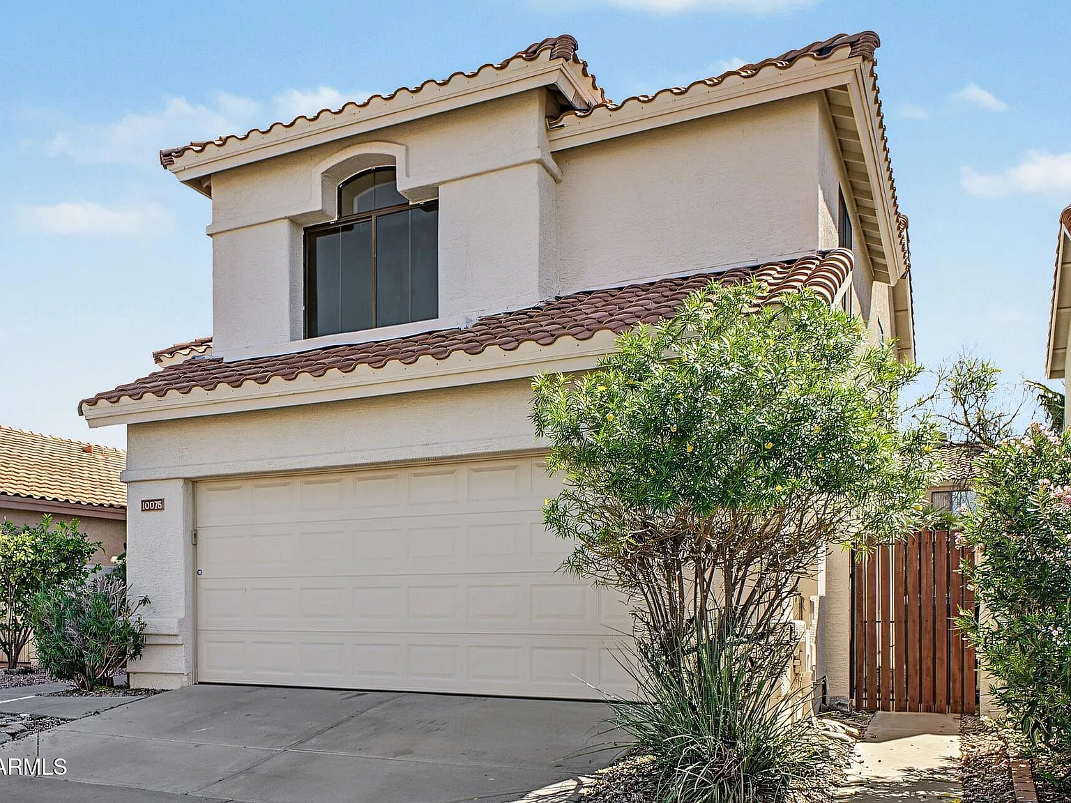 3 bed, 2.5 bath, 1862 sqft, $3,200 — Photo 2