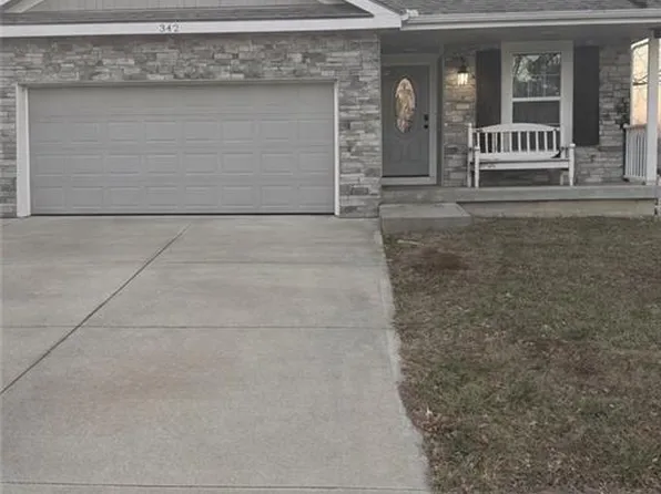 342 Armour St, Bonner Springs, KS 66012