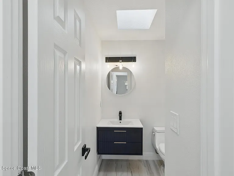 280 Antigua Dr — Photo 9