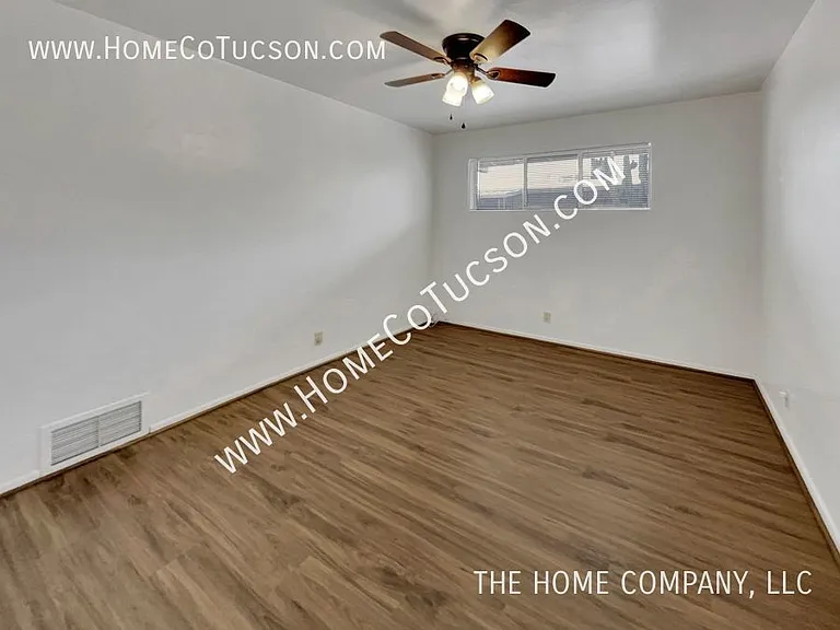 3238 E Hawthorne St — Photo 26