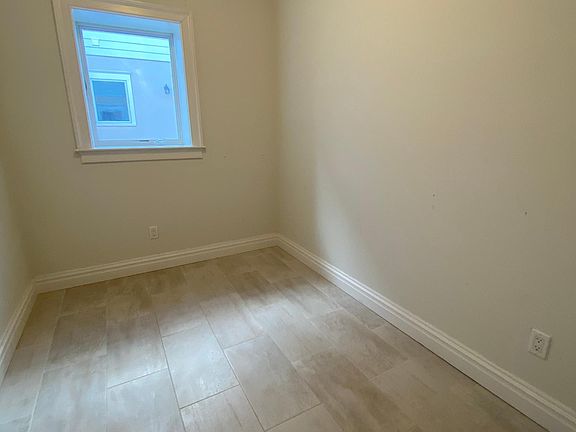 5th image of 48 Park Hill Ter #1B