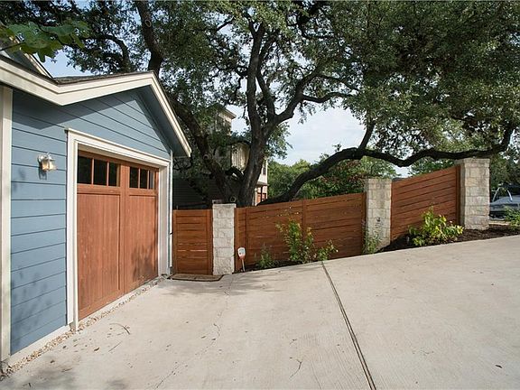 3rd image of 4614 Windy Brook Dr