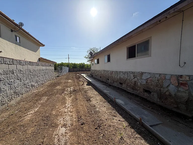 11322 Franklin Blvd — Photo 30