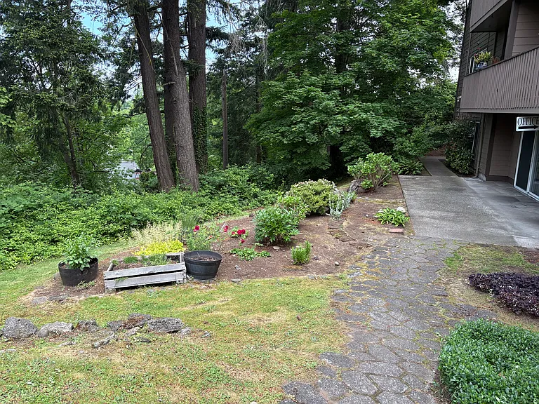6854 NE Multnomah St #6854 — Photo 23