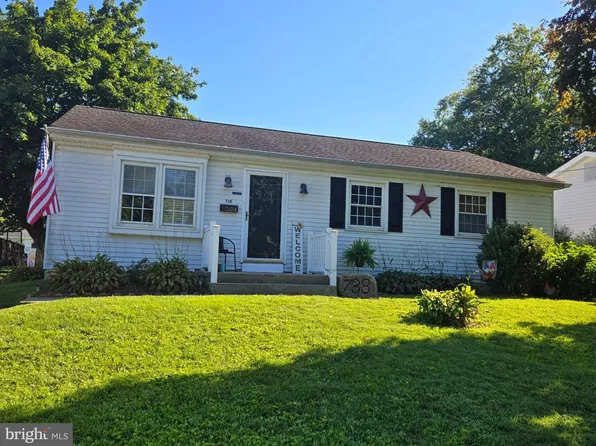 738 Broad St, Oxford, PA 19363