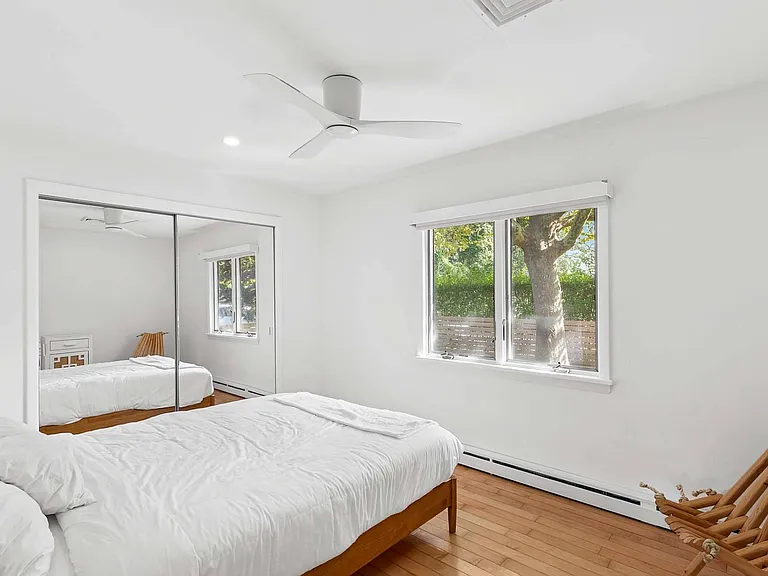 109 Adams Dr — Photo 10