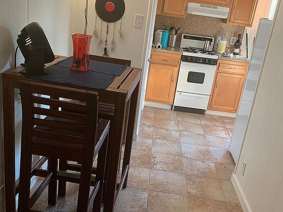 5th image of 3426 Henry Ave APT 3