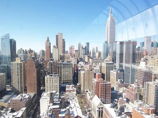 Rented by Hecht Group | media 10