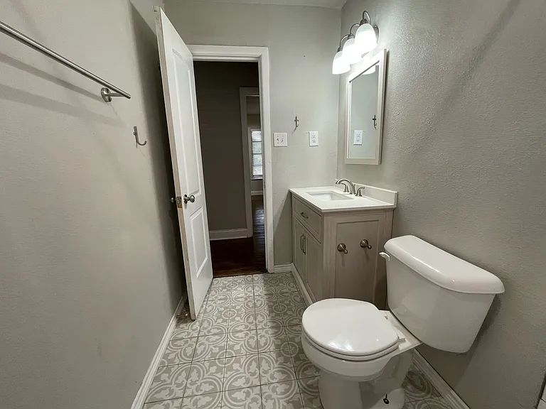 613 S Andrews Ave — Photo 19