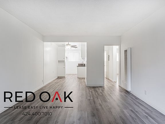 2nd image of 12731 1/3 Moorpark St #3