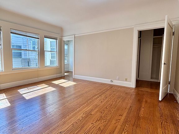 5th image of 3575 Fillmore St APT 304