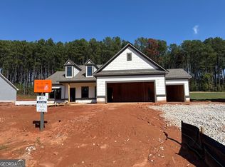 292 Weslyn Dr, Social Circle, GA 30025