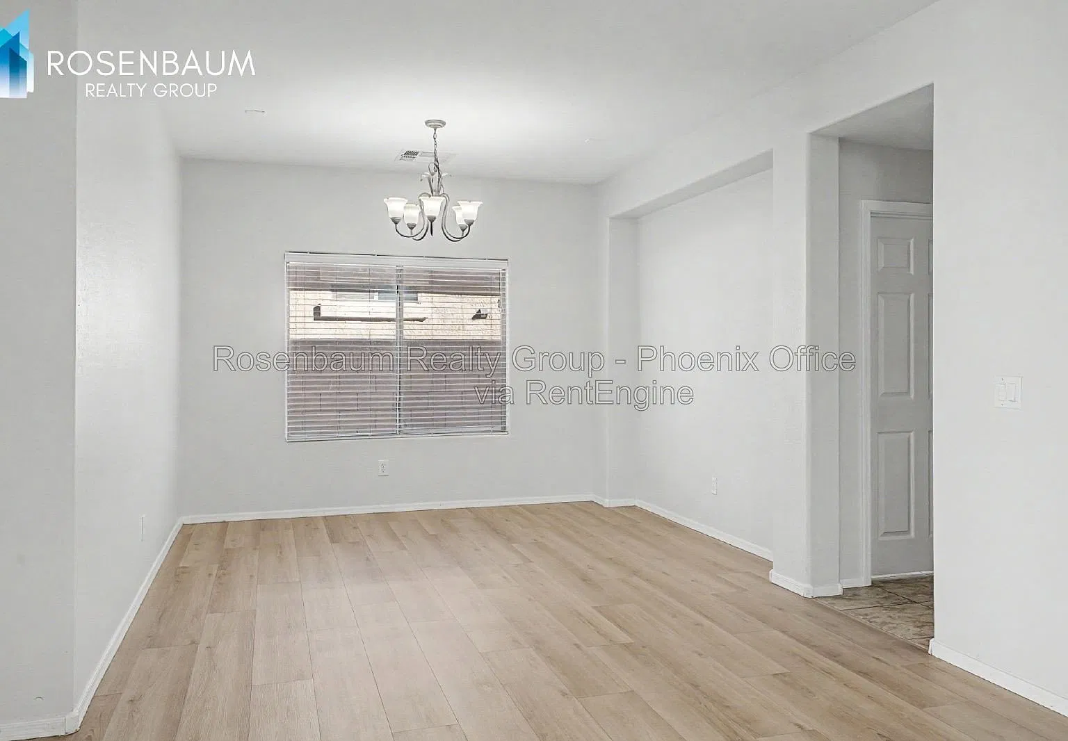 4 bed, 2.5 bath, 2720 sqft, $2,045 — Photo 4