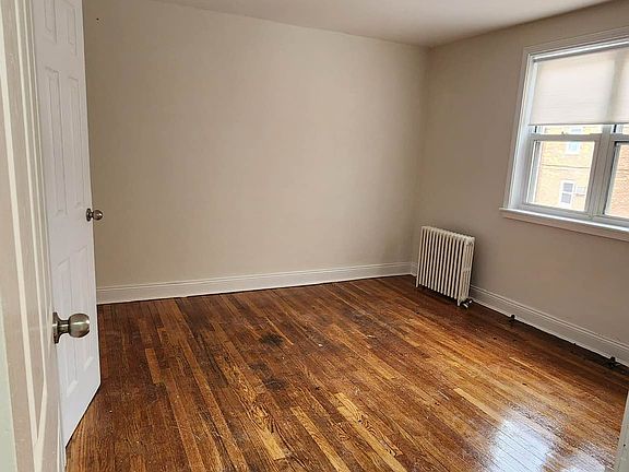 4th image of 67-13 Cloverdale Blvd #8