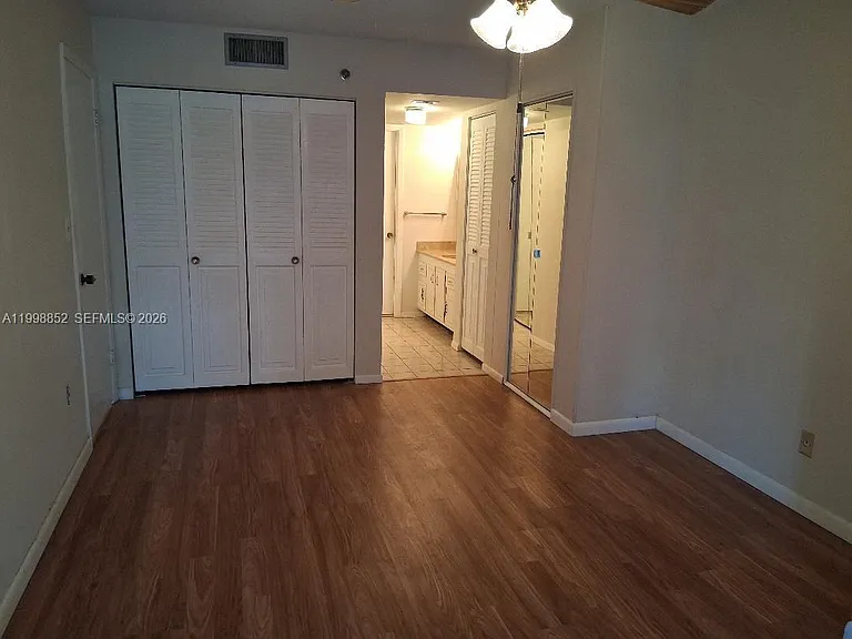 1100 Saint Charles Pl #213 — Photo 17