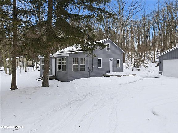 3rd image of 209 Urban Rd