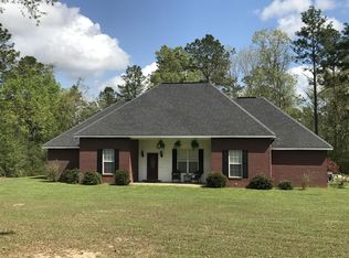 123 Robertson Rd, Petal, MS 39465