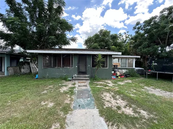 1105 NE 1st St, Mulberry, FL 33860