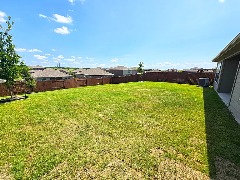 223 Drifter Dr — Photo 5