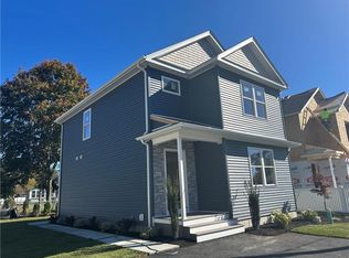 65 Cedarbrook Rd, Pawtucket, RI 02861