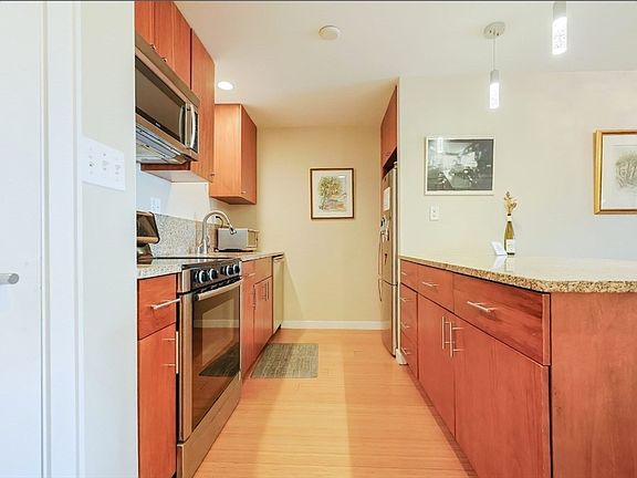 5th image of 16 Miner St Unit 501