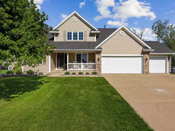 6908 Rolling Ridge Ct SW, Cedar Rapids, IA 52404