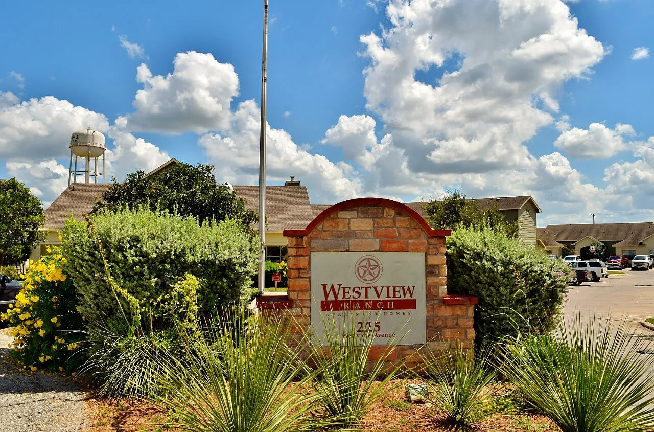 Westview Ranch — Photo 1