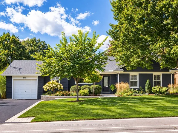 896 Eagle Dr, Burlington, ON L7T 3A4
