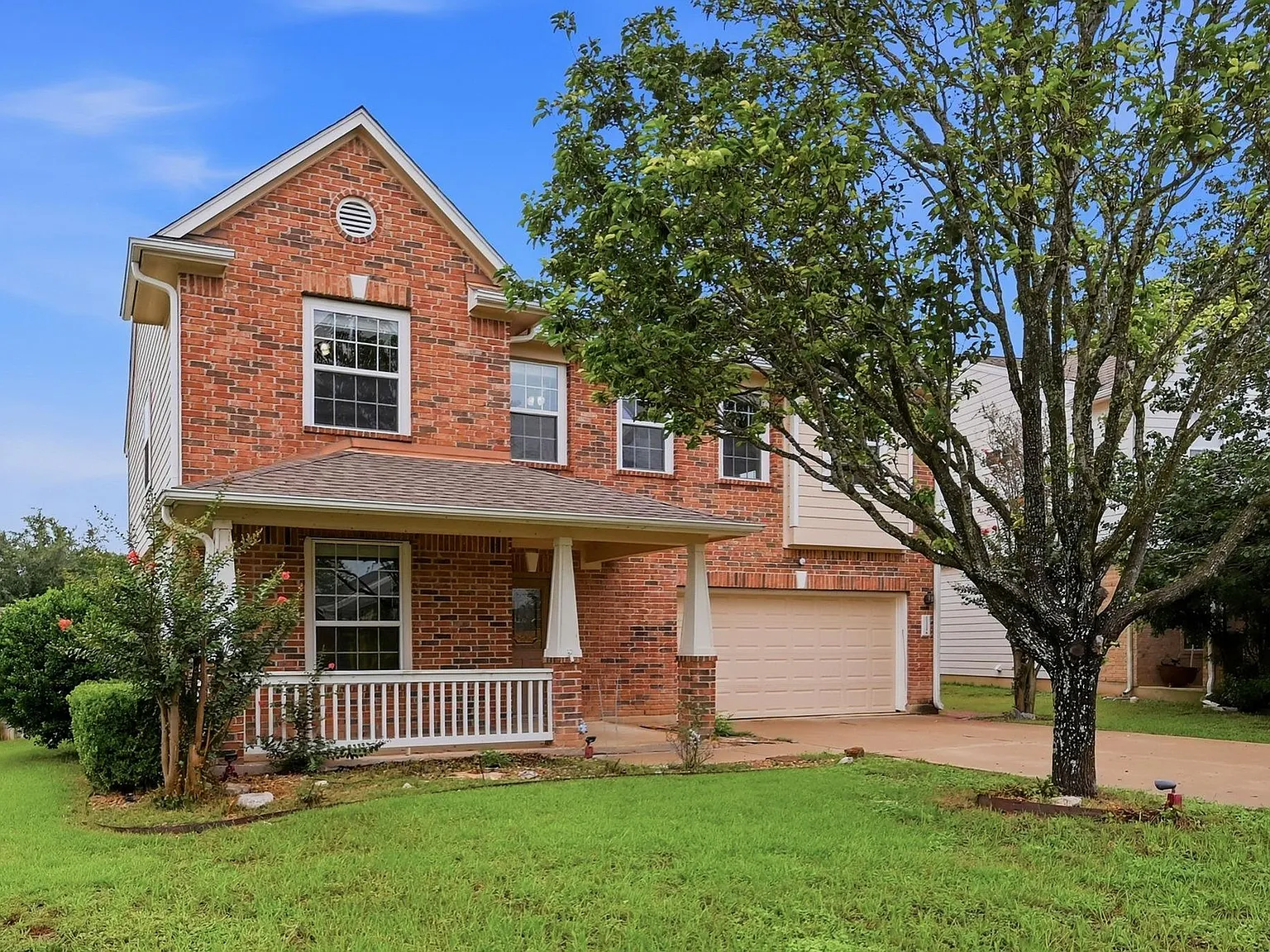 4 bed, 2.5 bath, 2502 sqft, $2,485 — Photo 4