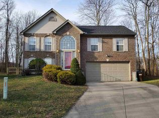 3057 Lansdowne Ln, Hebron, KY 41048