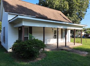700 S Main St, Whitwell, TN 37397