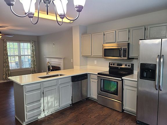Newly renovated kitchen 
