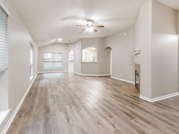 5th image of 12119 Brightwood Dr