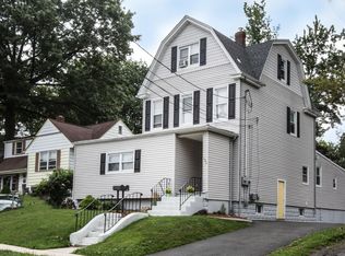 135 Cresskill Ave, Dumont, NJ 07628