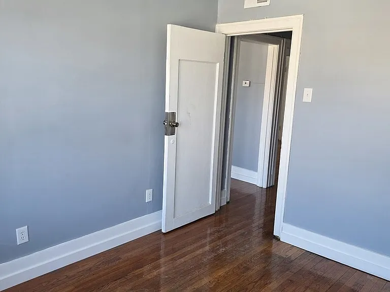 1853 E 79th St #2 — Photo 5