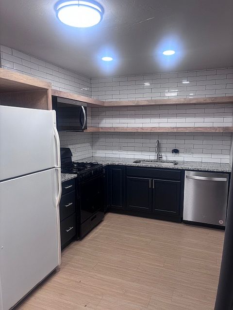 2nd image of 2817 Regency Blvd