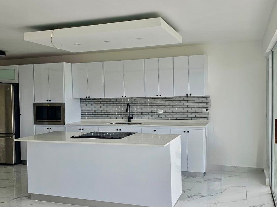 2nd image of 2 Calle Madrid #8F