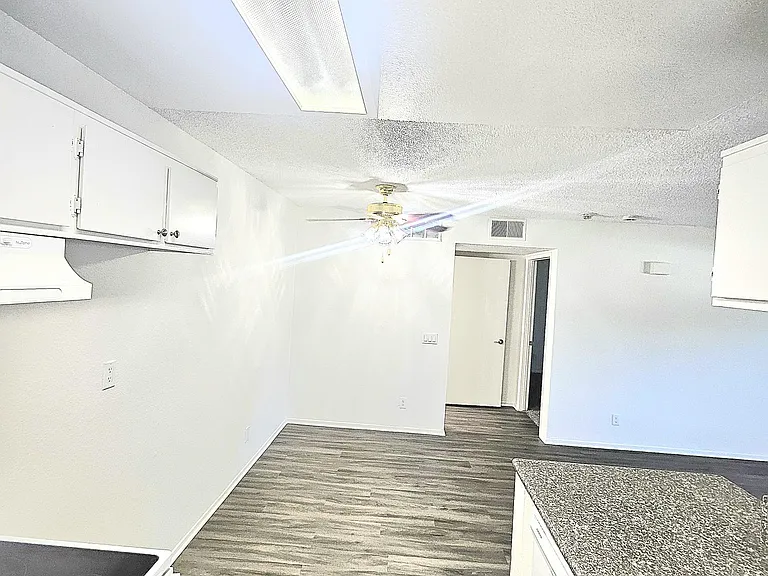 Colony Ridge Apartments — Photo 8