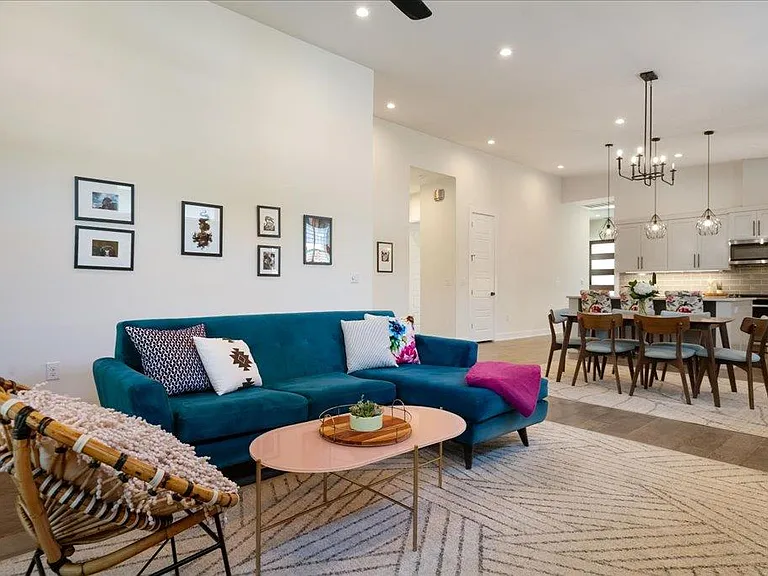 7009 Zachary Dr — Photo 10