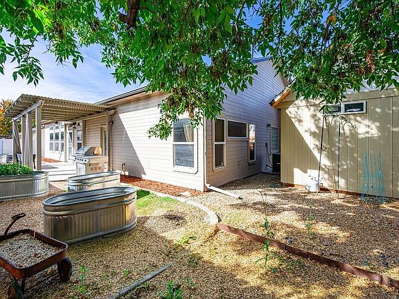 5th image of 514 Amethyst Dr