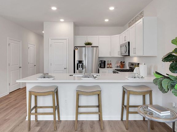 4th image of 179 Corolla Dr #179