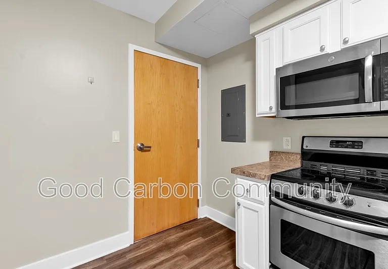 2136 Main St #B103 — Photo 5
