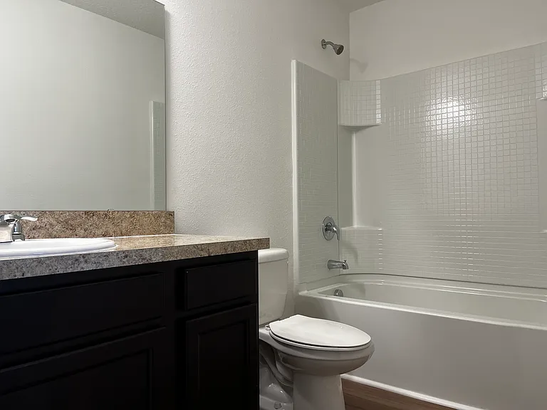 609 Madison Dr — Photo 23
