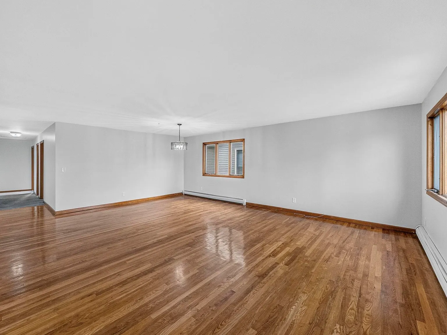 3 bed, 1.0 bath, $3,100 — Photo 4